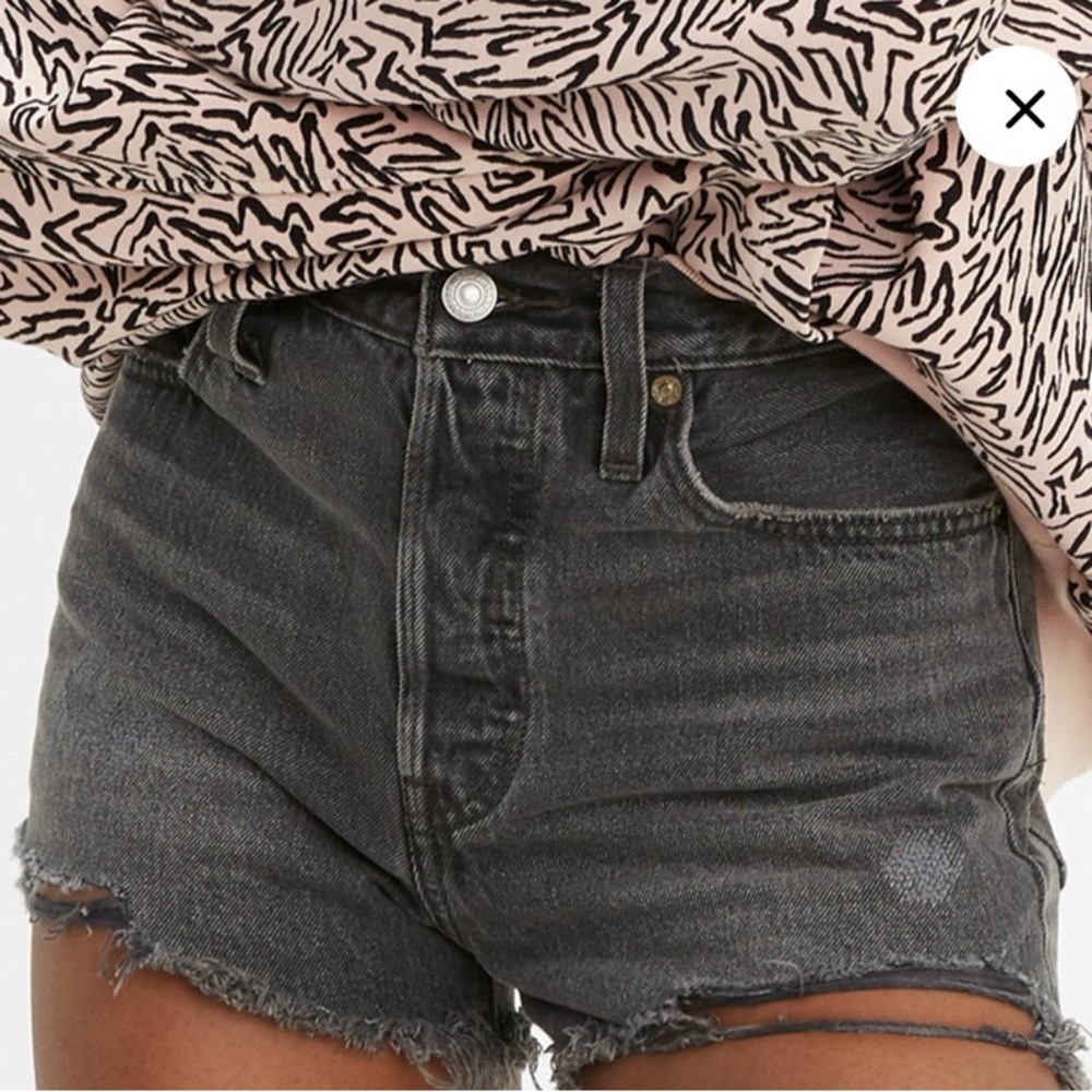 Levi 501 - Women’s Size 27 - image 1